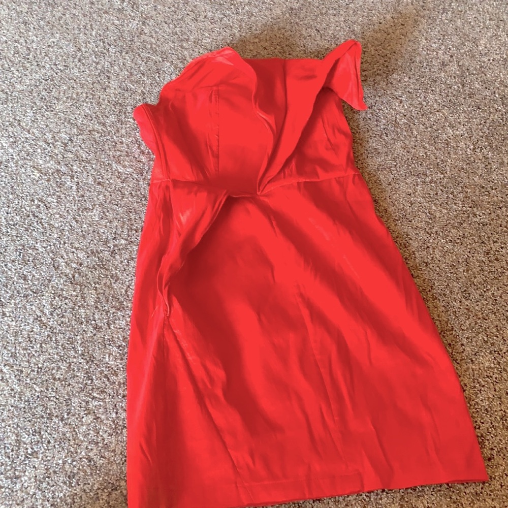 Red Minuet Formal 3-dimensional Dress w/ Pocket. Medium.